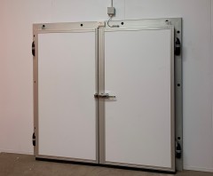 Temperature Controlled Double Hinged Door
